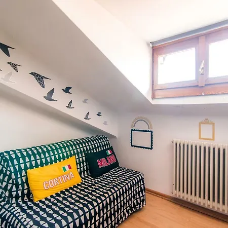 Cozy Flat Close To The Lake شقة كومو